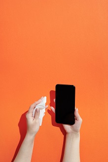 How to Clean Your Smartphone